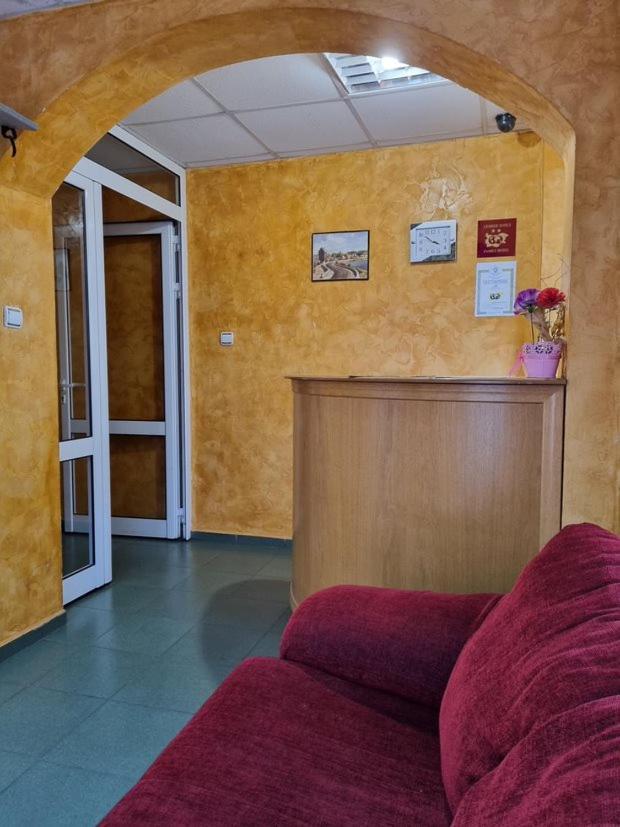Family Hotel Rujeta Семеен Хотел Ружета - Идеален Център Pavlikeni Exterior foto